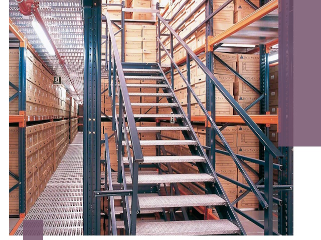 Лестницы складские прочные и безопасные под ключ в Смоленске