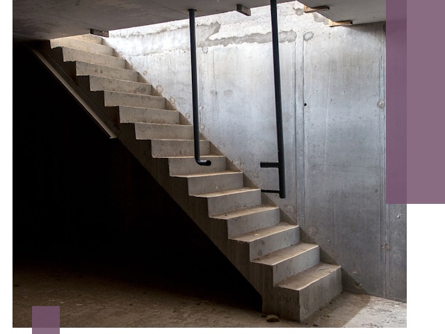 Изготовление и монтаж лестниц в подвале в Смоленске