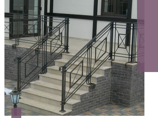 Перила для крыльца в Смоленске — монтаж, изготовление и установка