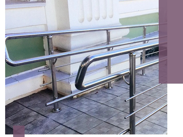 Ограждения пандусов из металла и нержавейки в Смоленске