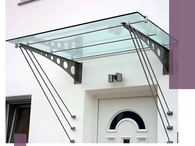 Козырьки над входом под ключ в Смоленске — изготовление и монтаж
