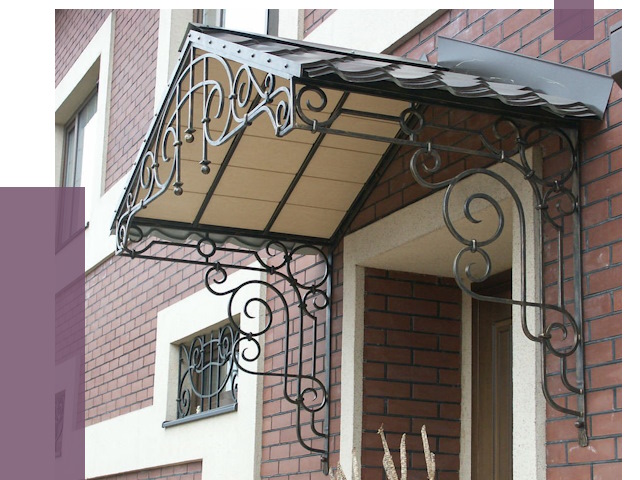 Двускатные козырьки в Смоленске под ключ от 12819 руб.